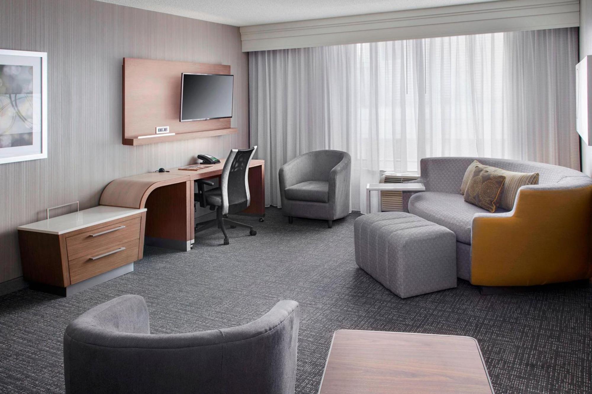 Courtyard Charlotte City Center Ngoại thất bức ảnh
