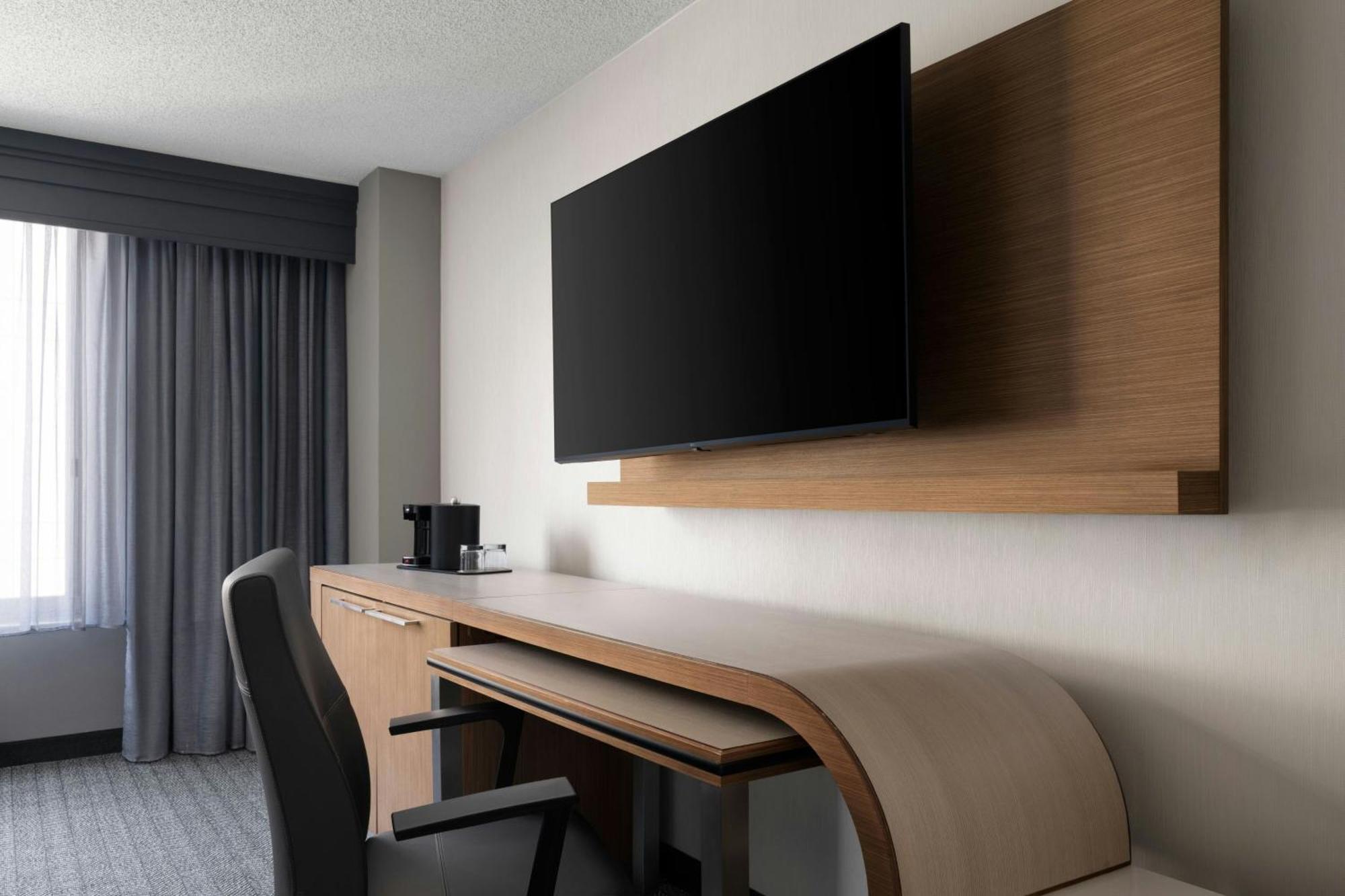 Courtyard Charlotte City Center Ngoại thất bức ảnh