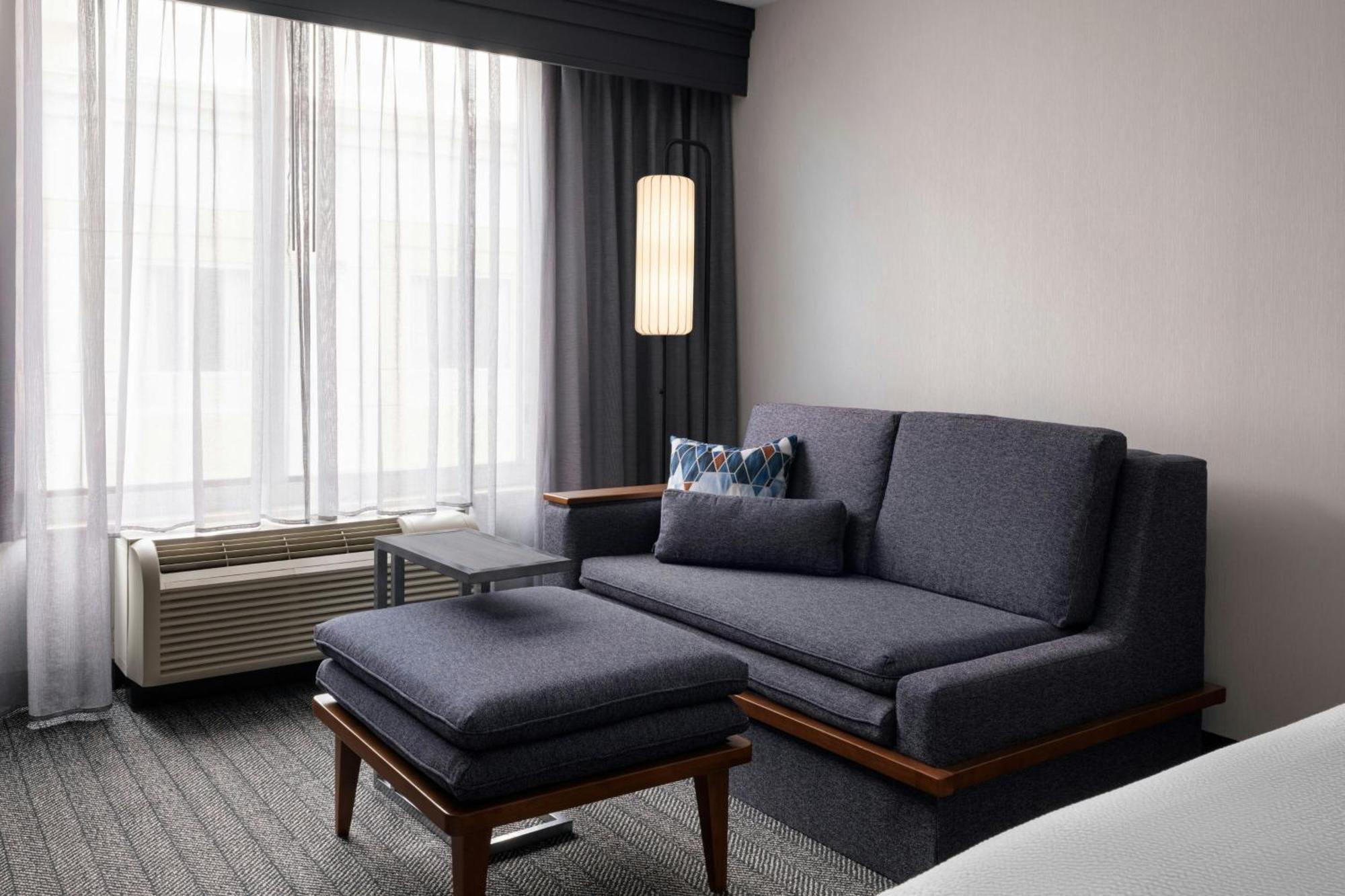 Courtyard Charlotte City Center Ngoại thất bức ảnh
