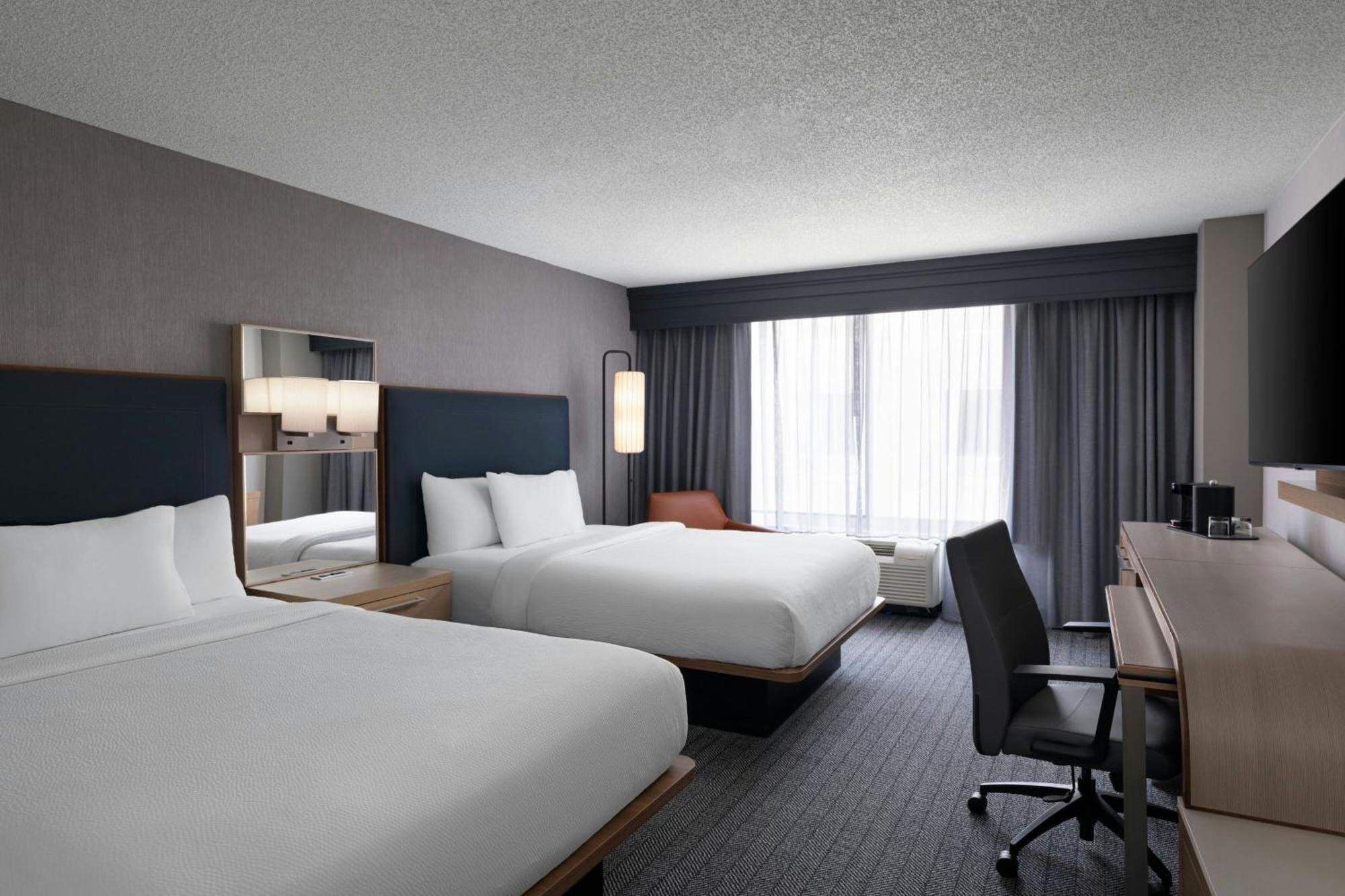 Courtyard Charlotte City Center Ngoại thất bức ảnh